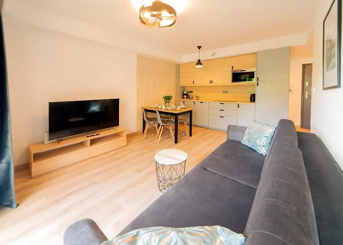 Invest Centrum Park 11 *